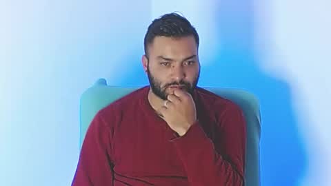 Stiven - online show from November 18, 2025, 6:51 am