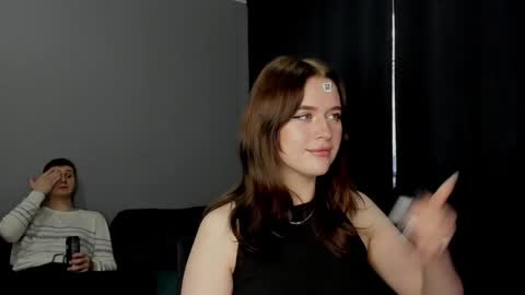 Lisa and Robert  i am online all days 900 am GMT3   online show from December 11, 2024, 8:58 am