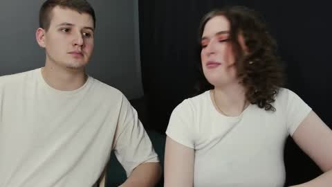 Lisa and Robert  i am online all days 900 am GMT3   online show from February 22, 2025, 4:29 am