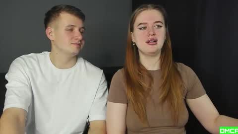 Snapshot of robert_liza chatting on November 11, 2025, 12:54 am Robert and Liza online show from November 11, 2025, 12:54 am