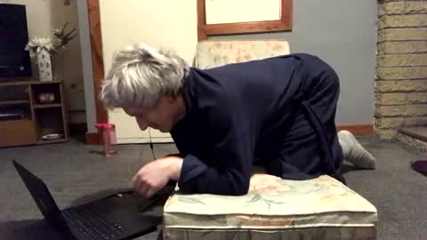 Robert online show from February 4, 2025, 3:22 am