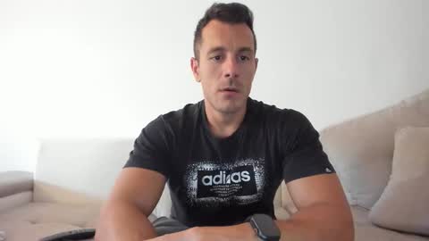 roberto4ever online show from September 23, 2025, 1:14 pm