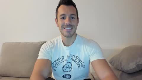 roberto4ever online show from September 29, 2025, 4:50 am