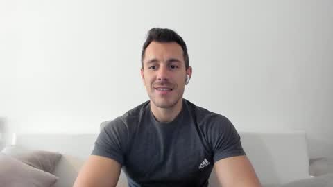 roberto4ever online show from March 20, 2026, 12:10 pm