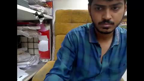 Robertsalia online show from October 3, 2025, 12:35 pm