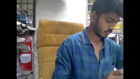 Robertsalia online show from November 8, 2025, 11:54 am