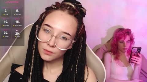 Snapshot of robin_yours chatting on November 16, 2025, 2:00 pm Robin your online show from November 16, 2025, 2:00 pm