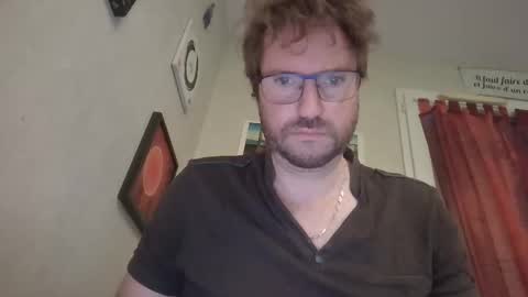 Snapshot of robinouhot chatting on February 14, 2025, 7:38 am robinouhot online show from February 14, 2025, 7:38 am