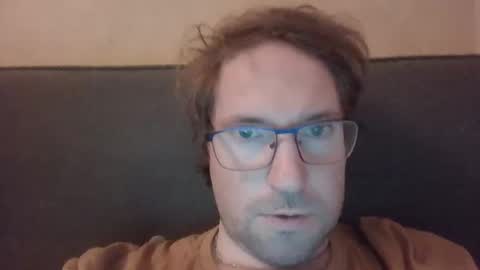 Snapshot of robinouhot chatting on February 25, 2025, 9:46 pm robinouhot online show from February 25, 2025, 9:46 pm