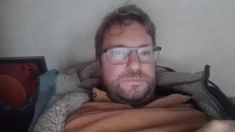 Snapshot of robinouhot chatting on November 19, 2025, 10:37 am robinouhot online show from November 19, 2025, 10:37 am