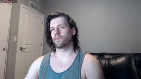 Snapshot of robknocks chatting on February 5, 2025, 1:26 am Rob Knocks online show from February 5, 2025, 1:26 am