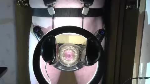 Snapshot of robodickmilker chatting on January 28, 2025, 10:23 pm Robodickmilker online show from January 28, 2025, 10:23 pm