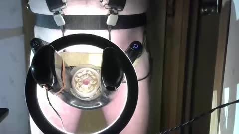 Snapshot of robodickmilker chatting on February 19, 2025, 8:22 am Robodickmilker online show from February 19, 2025, 8:22 am