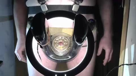 Snapshot of robodickmilker chatting on March 2, 2025, 6:05 am Robodickmilker online show from March 2, 2025, 6:05 am