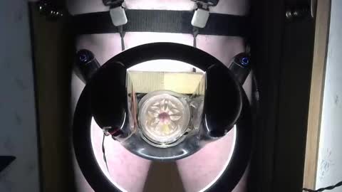 Snapshot of robodickmilker chatting on March 6, 2025, 6:19 am Robodickmilker online show from March 6, 2025, 6:19 am