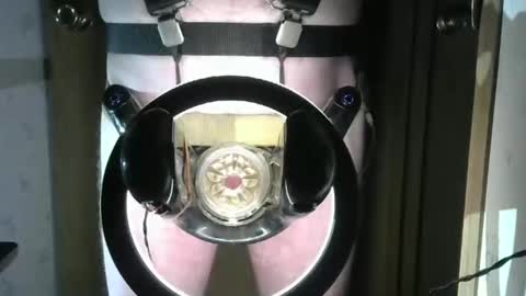 Snapshot of robodickmilker chatting on March 8, 2025, 10:34 pm Robodickmilker online show from March 8, 2025, 10:34 pm