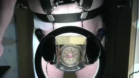 Snapshot of robodickmilker chatting on March 10, 2025, 1:45 am Robodickmilker online show from March 10, 2025, 1:45 am