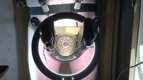 Snapshot of robodickmilker chatting on October 3, 2025, 11:57 pm Robodickmilker online show from October 3, 2025, 11:57 pm