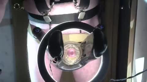 Snapshot of robodickmilker chatting on November 2, 2025, 12:24 am Robodickmilker online show from November 2, 2025, 12:24 am