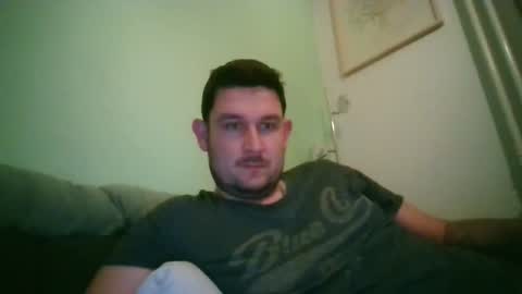 Robin online show from November 30, 2025, 10:03 pm