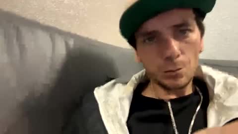 Rob witha 8 online show from October 6, 2025, 3:59 am