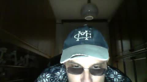 robertino online show from February 18, 2025, 1:00 pm