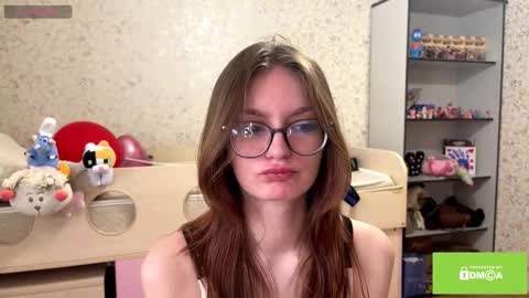 robynsentinella online show from March 2, 2026, 2:47 am