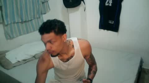 Rocco online show from October 8, 2025, 11:52 am