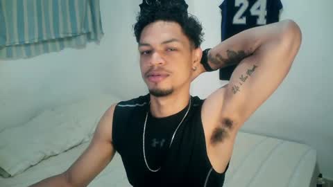 Rocco online show from November 3, 2025, 1:01 pm