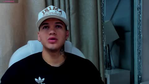 rocco_santos online show from November 17, 2025, 8:14 pm