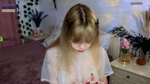 rochelle_dolly online show from December 16, 2025, 10:31 am