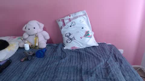 Snapshot of rochelle_xxx chatting on November 14, 2025, 7:23 pm Rochelle online show from November 14, 2025, 7:23 pm