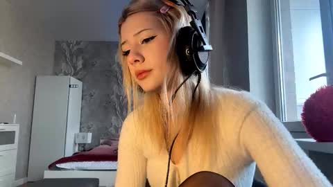 Snapshot of rochellehouis chatting on February 13, 2026, 11:06 am Anny online show from February 13, 2026, 11:06 am