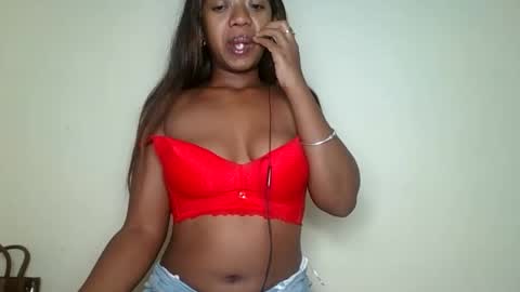 Snapshot of rochellinah chatting on June 4, 2026, 1:55 am rochellinah online show from June 4, 2026, 1:55 am
