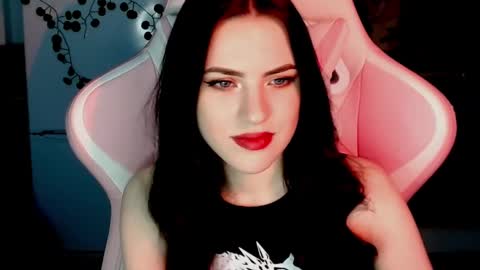 Sophie  online show from December 14, 2024, 10:45 am