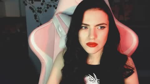 Sophie  online show from December 28, 2024, 10:36 am