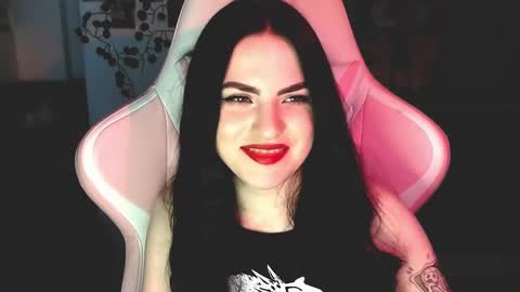 Sophie  online show from February 5, 2025, 1:33 pm