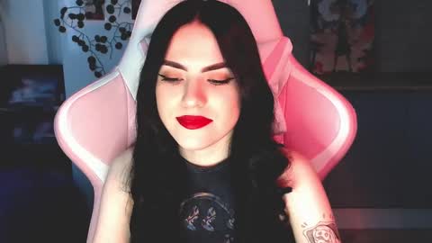 Sophie  online show from February 6, 2025, 10:37 am