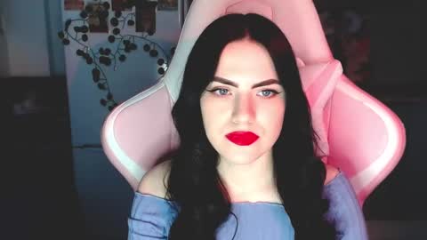 Sophie  online show from February 9, 2025, 1:35 pm