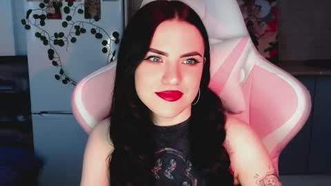 Sophie  online show from March 5, 2025, 10:44 am