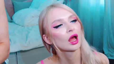 Snapshot of rockstarsgames chatting on September 13, 2025, 8:03 am Lina and Den online show from September 13, 2025, 8:03 am