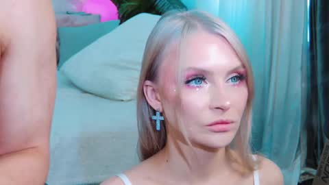 Snapshot of rockstarsgames chatting on October 3, 2025, 10:23 am Lina and Den online show from October 3, 2025, 10:23 am