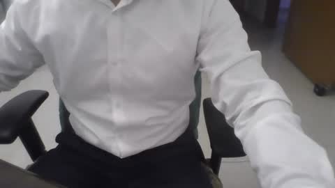 Snapshot of rockysam090 chatting on December 5, 2024, 2:33 pm rockysam090 online show from December 5, 2024, 2:33 pm