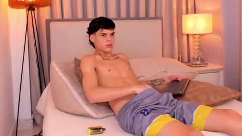 RockyWood20CM online show from October 3, 2025, 7:44 pm