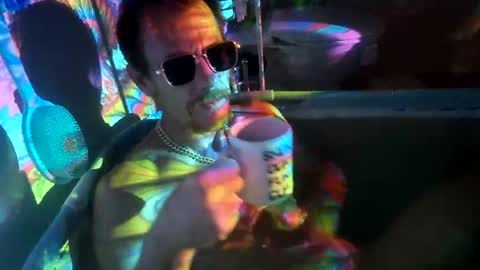 Snapshot of rod77knee chatting on February 22, 2025, 11:24 am rod77knee online show from February 22, 2025, 11:24 am