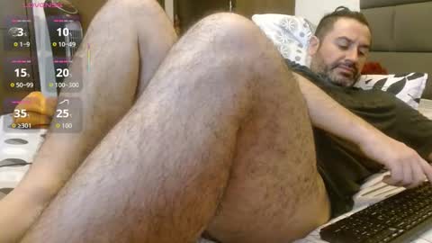 Snapshot of rodher81 chatting on October 29, 2025, 3:42 am Rod online show from October 29, 2025, 3:42 am