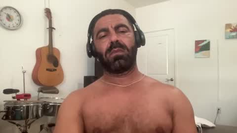 rodrigo232426 online show from April 2, 2026, 8:50 pm