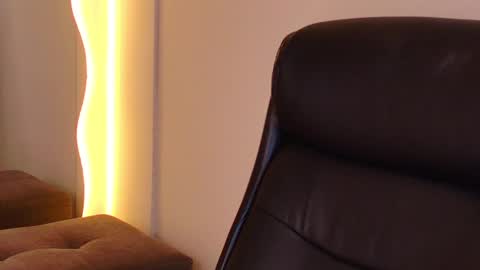 Snapshot of rohanalan_ chatting on December 28, 2024, 1:18 am Sof online show from December 28, 2024, 1:18 am