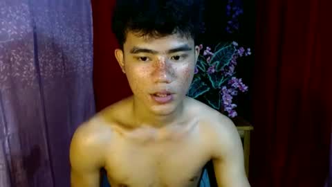 roianboyyy online show from June 30, 2026, 11:39 pm