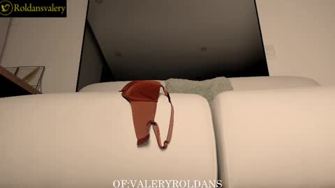 Snapshot of roldansvalery chatting on February 26, 2025, 5:31 am Valery Roldans online show from February 26, 2025, 5:31 am